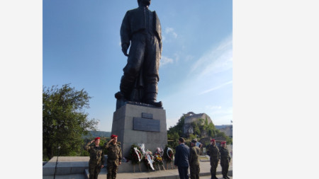 184 тата годишнина от рождението на Васил Левски беше отбелязана с
