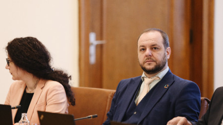 Вицепремиерите Борислав Сандов и Калина Костантинова 