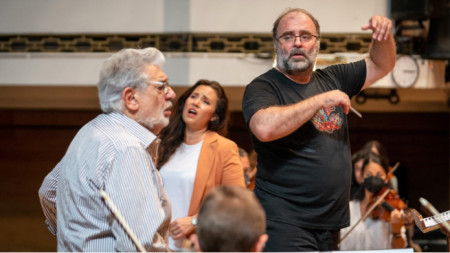 Placido Domingo and Sonya Yoncheva during rehearsal in 