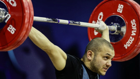 Валентин Генчев остана на осмо място на европейското първенство по вдигане на тежести
