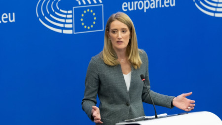 Европейският парламент ЕП призова всички страни от ЕС да наложат