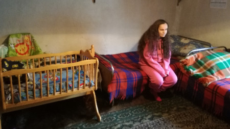 Симона Алексова вече е приготвила детското креватче