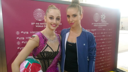 Боряна Калейн (вляво) и Катрин Тасева ще ни представят в Киев при жените.