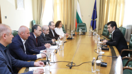 Премиерът Петков проведе среща с ръководството на Браншова камара „Пътища“ - 14 април 2022 г.