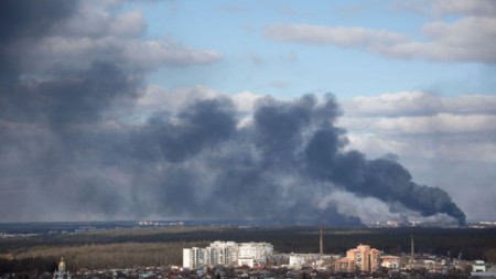 Телевизионната кула в Киев е била ударена от руска ракета