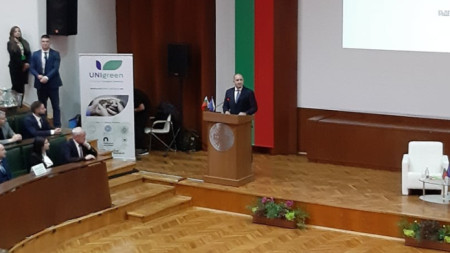 Президентът Румен Радев гостува в Аграрния университет.