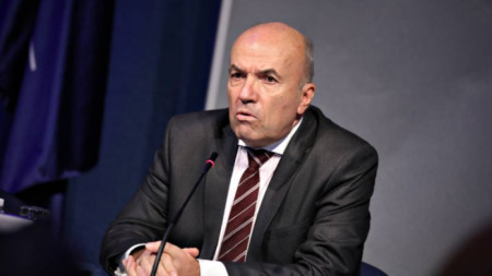 El ministro Exterior interino Nikolai Milkov