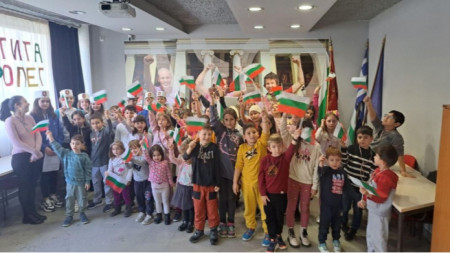 Снимка: Българско неделно училище „Св. св. Кирил и Методий“ в Атина