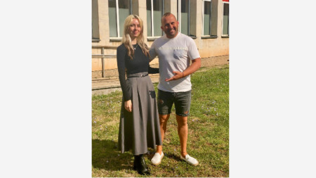 Екипът на НЧ „Просвета 1925 – Мездра“ с ново попълнение – балетният педагог Мария Телбис.