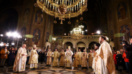 Festivy Christmas liturgy at Saint Alexander Nevsky Cathedral