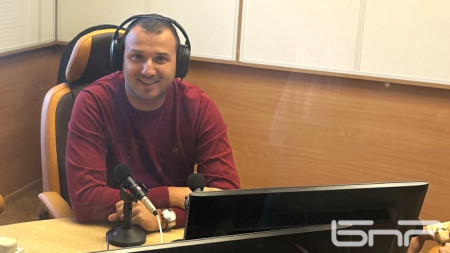 д-р Даниел Парушев