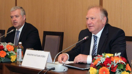 Bulgaria’s caretaker Minister of Foreign Affairs Svetlan Stoev (R)