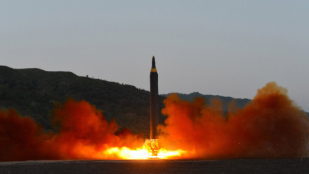 Снимката е от предишен ракетен тест на КНДР