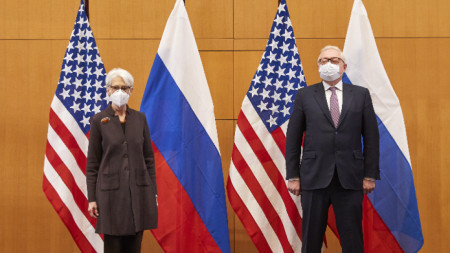 Осем часа продължиха руско американските преговори в Женева по поисканите от