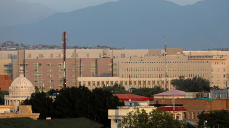 Съединените щати обмислят да закрият посолството си в Кабул до
