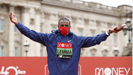 Сисай Лема спечели маратона на Лондон Етиопецът измина дистанцията от