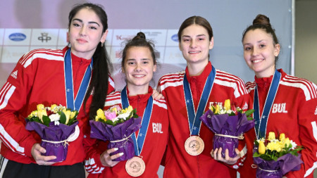 Девойките на България с исторически бронзов медал
