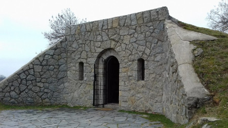 Римската гробница в Хисаря 