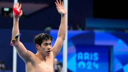 Китаецът Пан Чжанлъ с олимпийска титла и нов световен рекорд  на 100 метра свободен стил 