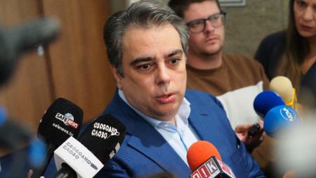 Асен Василев