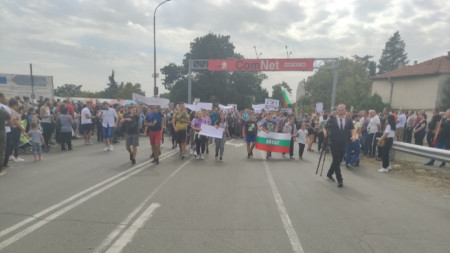 Бивш бургаски депутат Илчо Доганов започна кампания под мотото Не