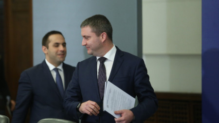 Министрите Владислав Горанов и Емил Караниколов