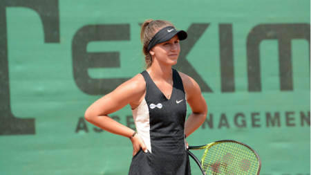 Гергана Топалова отпадна на четвъртфиналите на тенис турнира на клей