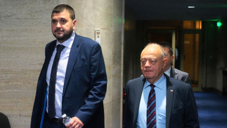 Йордан Иванов (вляво) и Атанас Атанасов от ДСБ в НС.