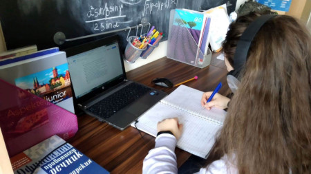 Четири училища във Варна преминават на ротационен принцип на обучение