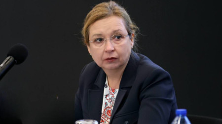  Зорница Русинова
