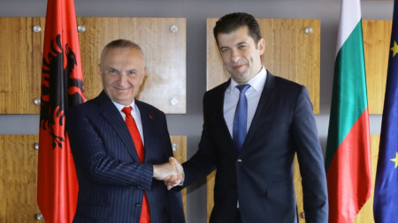 Albanian President Ilir Meta with Bulgarian PM Kiril Petkov during meeting on 5 Apr 2022