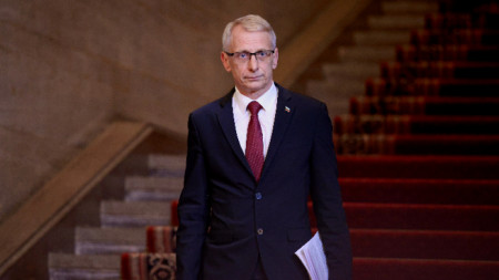 Премиерът Николай Денков сменя мястото на срещата с протестиращите енергетици