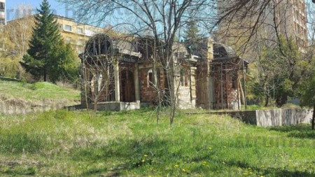 Община Бобов дол заложи средства за доизграждането на храма Св