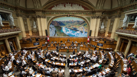 Парламентът в Берн, Швейцария, архив.