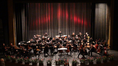 Оркестър на Държавна опера - Бургас