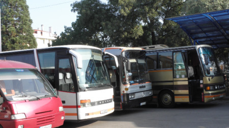 Междуградски автобуси
