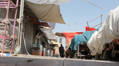 Затворен пазар в Мазари-Шариф след превземането от талибаните