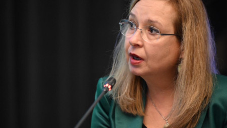 Зорница Русинова 
