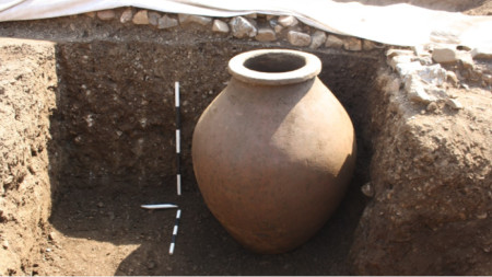 The wheat-jug found near Kazanluk