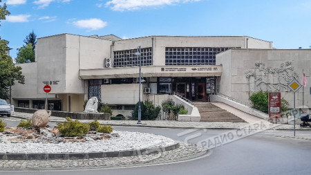 Казанлък - Исторически музей „Искра“