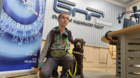 Виктор Асенов и кучето Тади