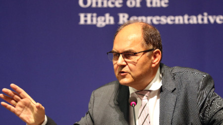 Кристиан Шмит - Върховният представител на международната общност в Босна