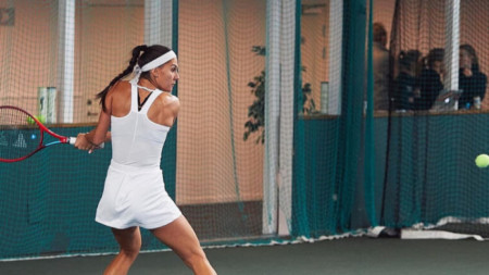 Джулия Терзийска се класира за четвъртфиналите на турнира по тенис