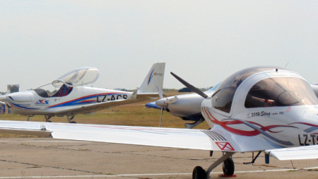 Третата въздушна обиколка на България, посветена на 100 годишнината от конструирането на първия български самолет от Асен Йорданов, се проведе през 2015 г.