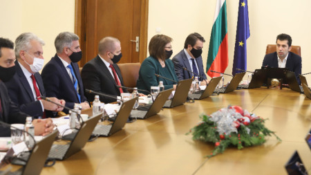 Първо заседание на новия кабинет, 14 декември 2021 г.