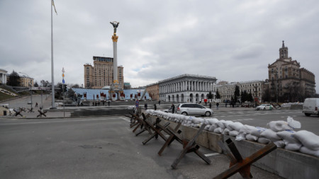 В Украйна започнаха евакуации по хуманитарните коридори обявени от руска