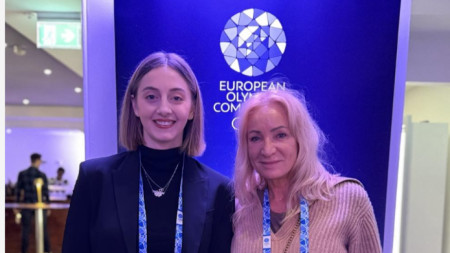 Калейн (вляво) и Гроздева в Лондон.