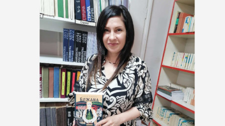 Анна Авиил
