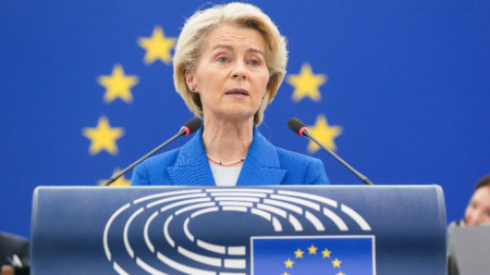 Урсула фон дер Лайен в Европарламента в Страсбург, 8 октомври 2025 г.