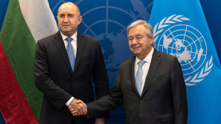Президентът с генералния секретар на ООН Антониу Гутериш.